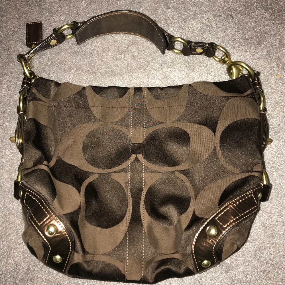 Authentic Coach shoulder bag